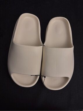 Cream Slip-On Foam Slides